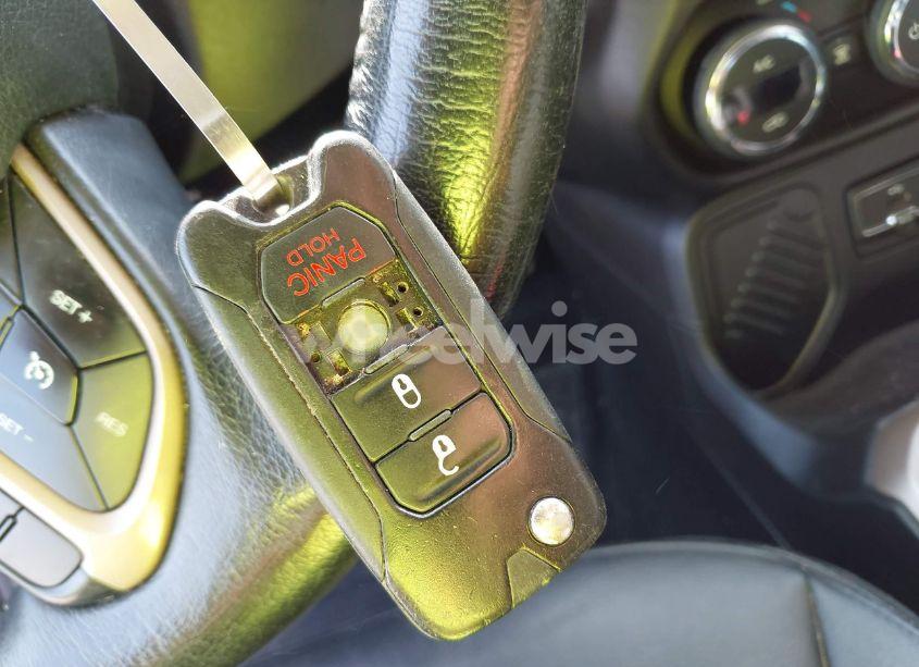 Photo 11 of 2015 Jeep Renegade LIMITED (VIN ZACCJADT2FPC18917)