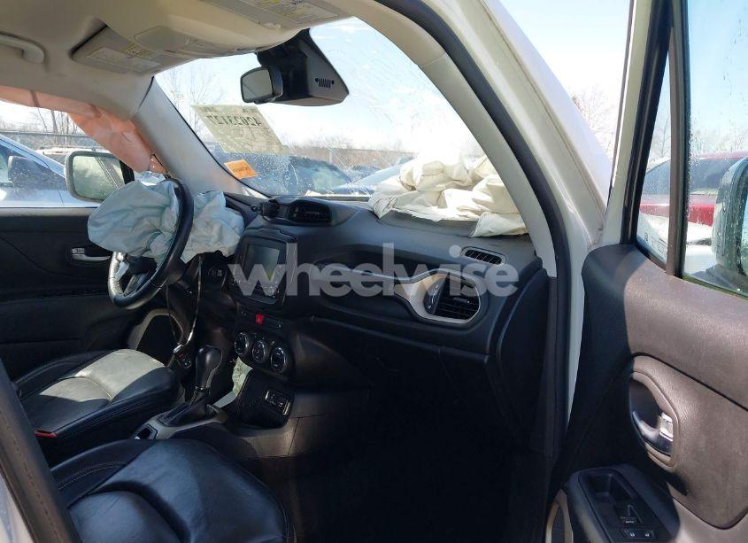 Photo 5 of 2016 Jeep Renegade LIMITED (VIN ZACCJADT5GPE29952)