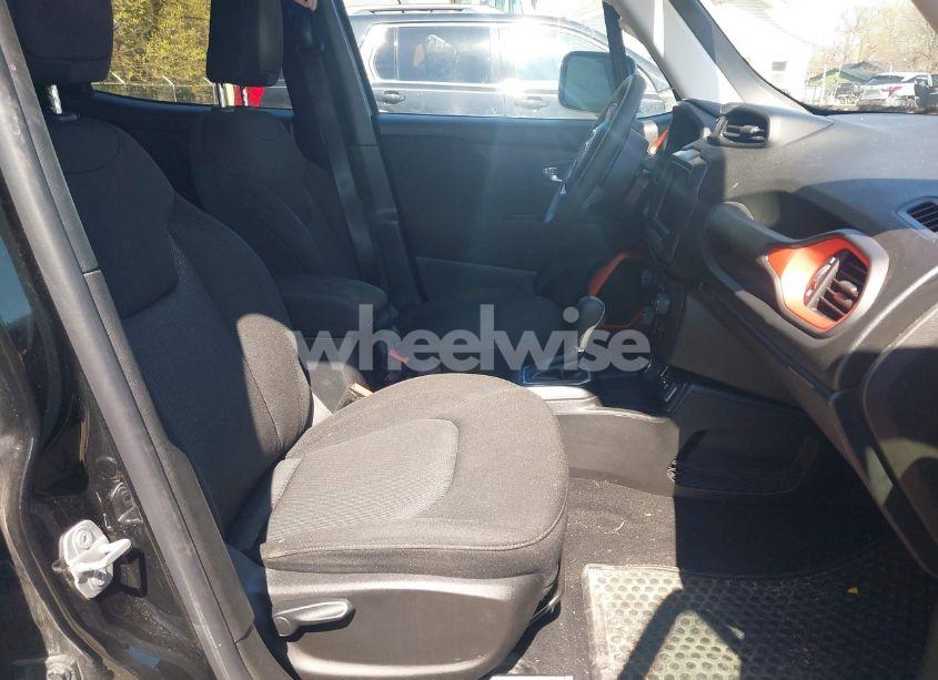 Photo 5 of 2018 Jeep Renegade UPLAND EDITION 4X4 (VIN ZACCJBAB1JPH59225)