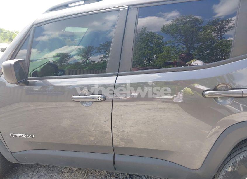 Photo 14 of 2017 Jeep Renegade SPORT 4X4 (VIN ZACCJBAB4HPG09720)