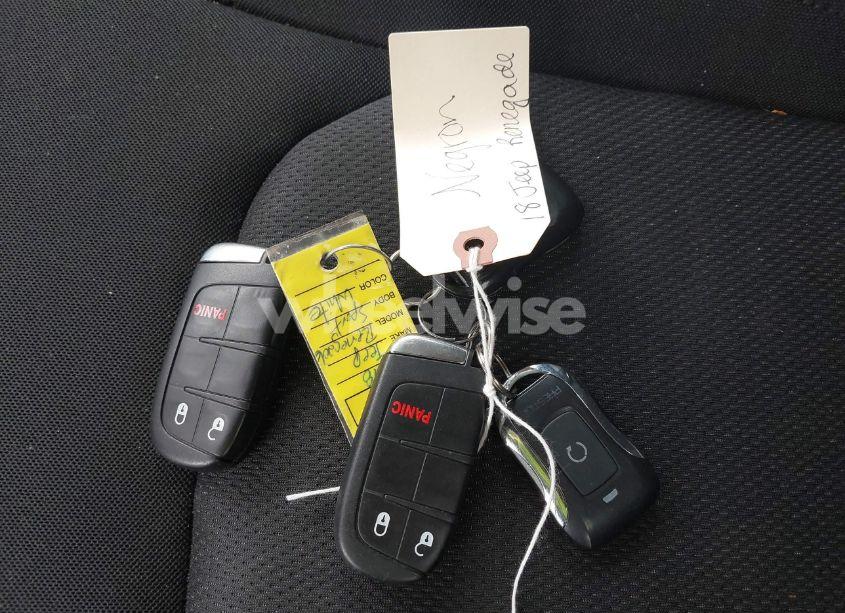 Photo 11 of 2018 Jeep Renegade SPORT 4X4 (VIN ZACCJBAB4JPG82141)