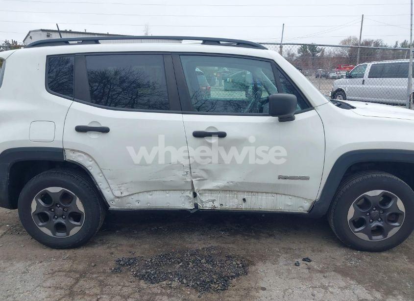 Photo 13 of 2018 Jeep Renegade SPORT 4X4 (VIN ZACCJBAB4JPG82141)