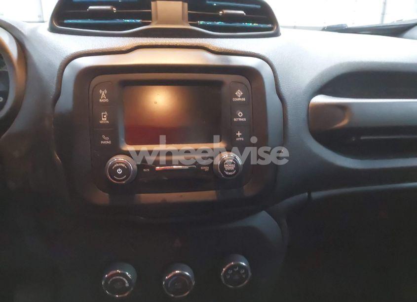 Photo 13 of 2018 Jeep Renegade SPORT 4X4 (VIN ZACCJBAB8JPG63818)