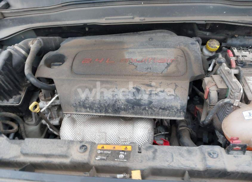 Photo 10 of 2018 Jeep Renegade SPORT 4X4 (VIN ZACCJBAB8JPH16677)