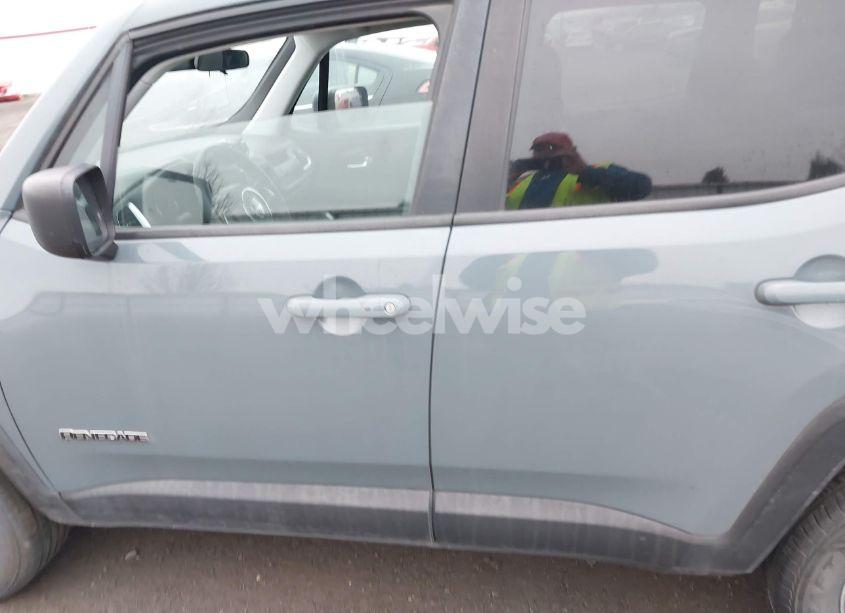 Photo 14 of 2018 Jeep Renegade SPORT 4X4 (VIN ZACCJBAB8JPH16677)