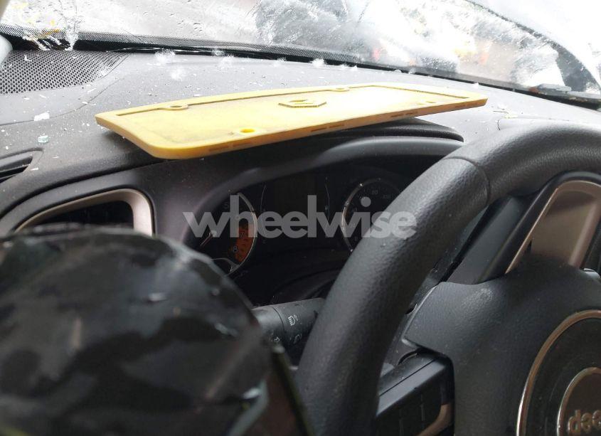 Photo 7 of 2017 Jeep Renegade SPORT 4X4 (VIN ZACCJBAB9HPF85169)