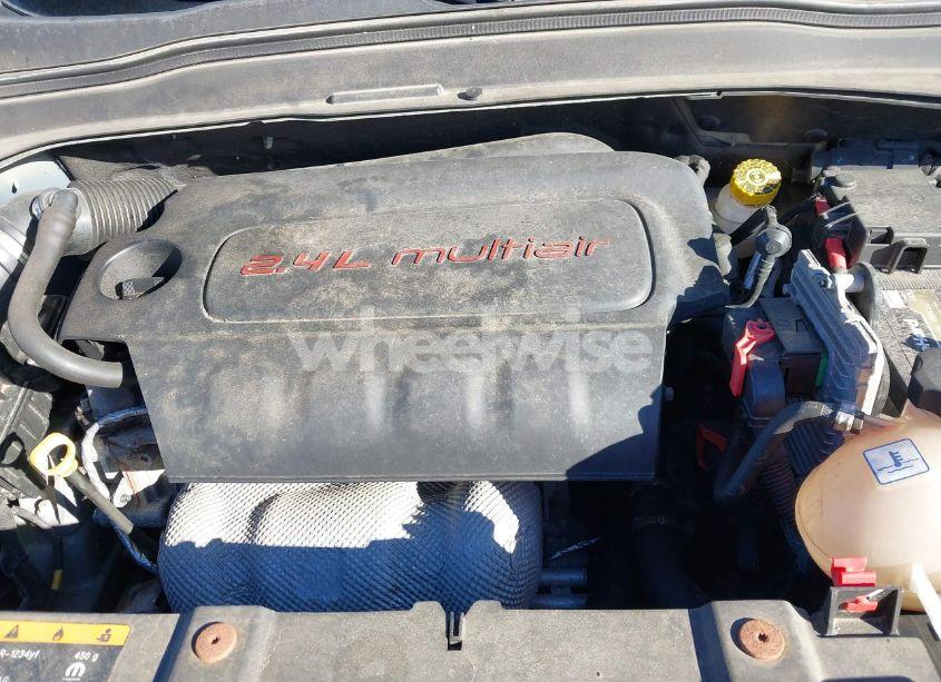 Photo 10 of 2017 Jeep Renegade SPORT (VIN ZACCJBABXHPE92290)