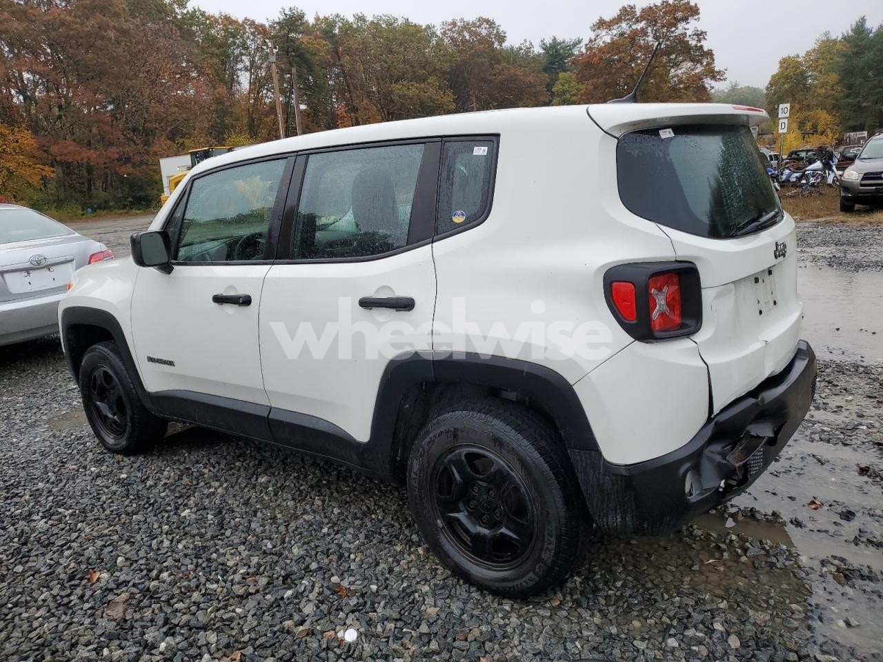 Photo 2 of 2015 JEEP RENEGADE SPORT (VIN ZACCJBAH0FPC34894)