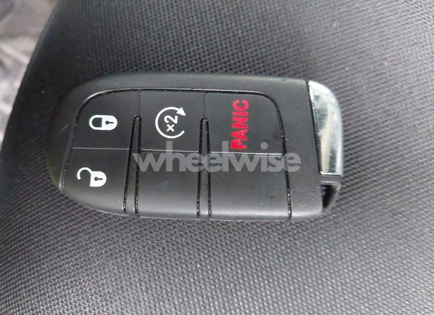 Photo 11 of 2017 Jeep Renegade LATITUDE 4X4 (VIN ZACCJBBB0HPE95309)