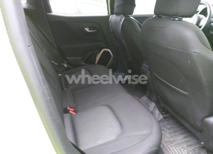 Photo 8 of 2017 Jeep Renegade LATITUDE 4X4 (VIN ZACCJBBB0HPE95309)