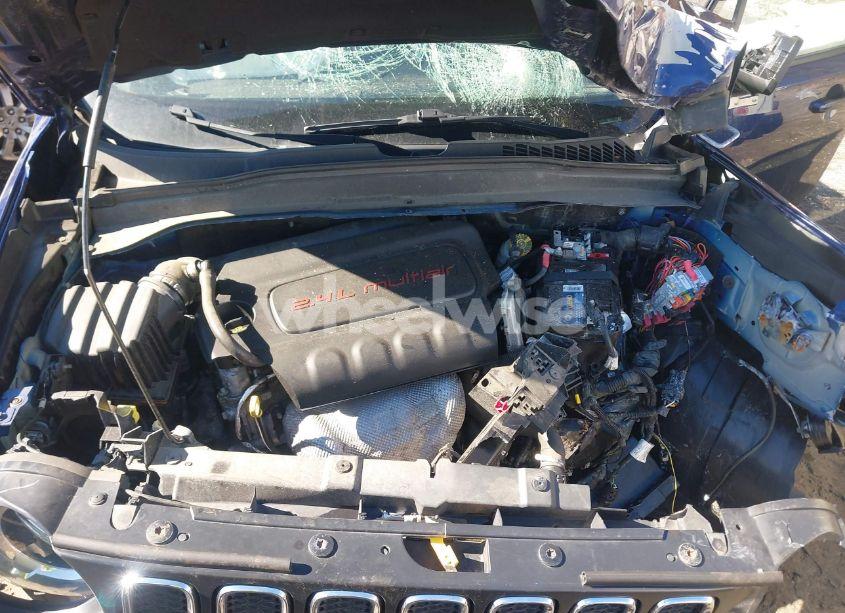 Photo 10 of 2017 Jeep Renegade LATITUDE 4X4 (VIN ZACCJBBB0HPF56271)