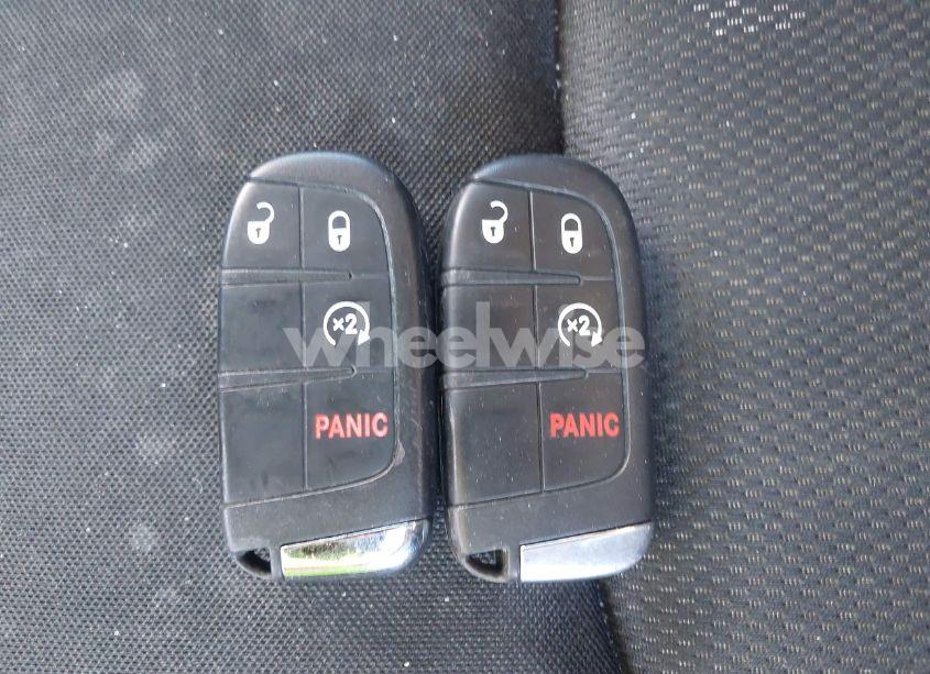 Photo 11 of 2017 Jeep Renegade LATITUDE 4X4 (VIN ZACCJBBB0HPG44432)