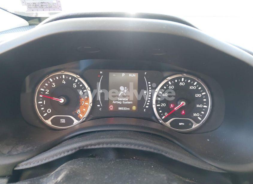 Photo 7 of 2017 Jeep Renegade LATITUDE 4X4 (VIN ZACCJBBB0HPG44432)