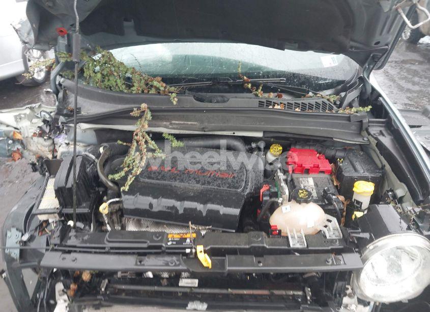 Photo 10 of 2018 Jeep Renegade ALTITUDE 4X4 (VIN ZACCJBBB0JPH37537)