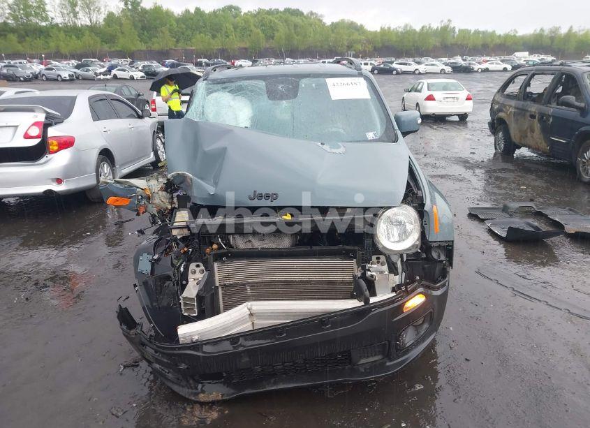 Photo 12 of 2018 Jeep Renegade ALTITUDE 4X4 (VIN ZACCJBBB0JPH37537)