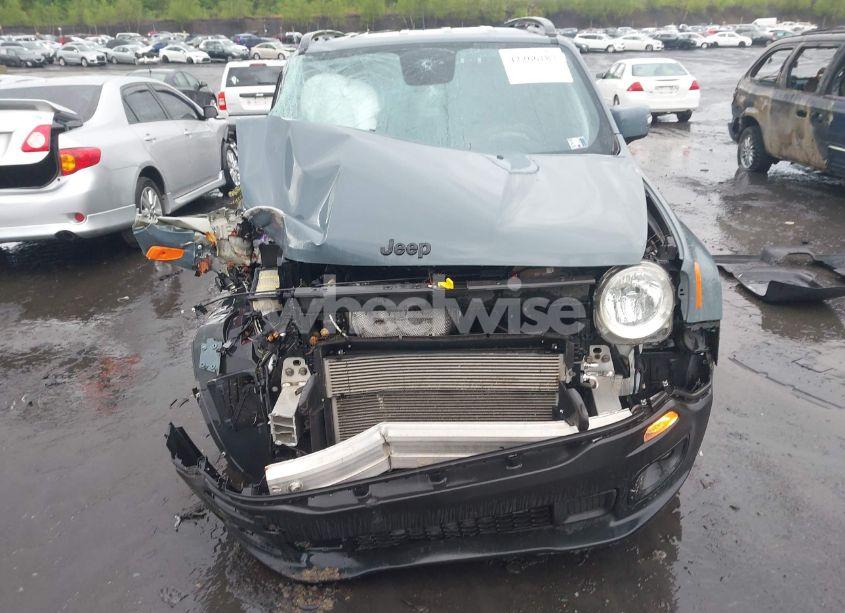 Photo 6 of 2018 Jeep Renegade ALTITUDE 4X4 (VIN ZACCJBBB0JPH37537)