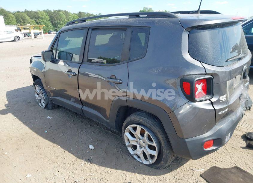 Photo 3 of 2018 Jeep Renegade LATITUDE 4X4 (VIN ZACCJBBB0JPH69808)