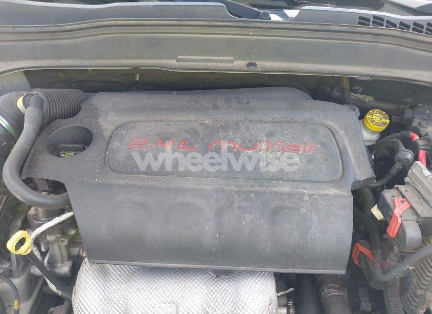 Photo 10 of 2017 Jeep Renegade LATITUDE 4X4 (VIN ZACCJBBB1HPG32435)