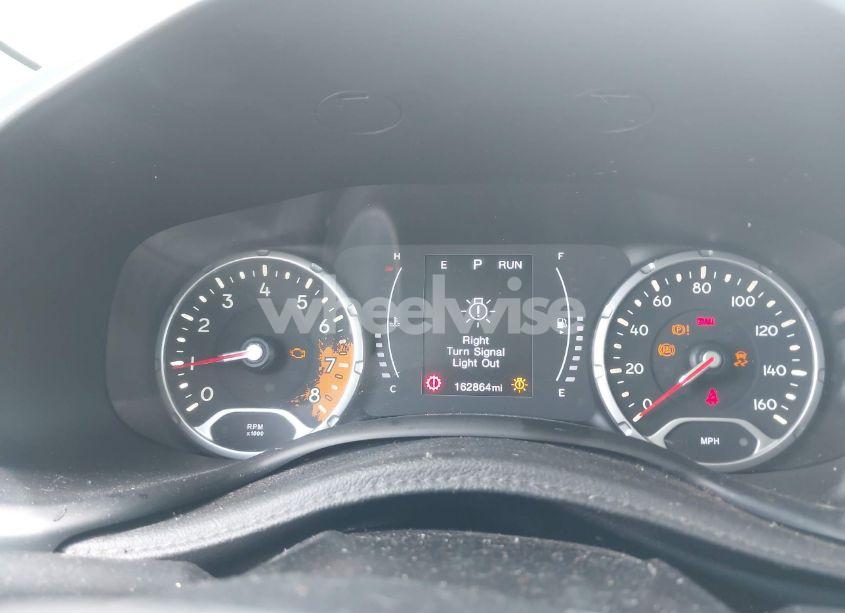 Photo 7 of 2017 Jeep Renegade LATITUDE 4X4 (VIN ZACCJBBB1HPG32435)