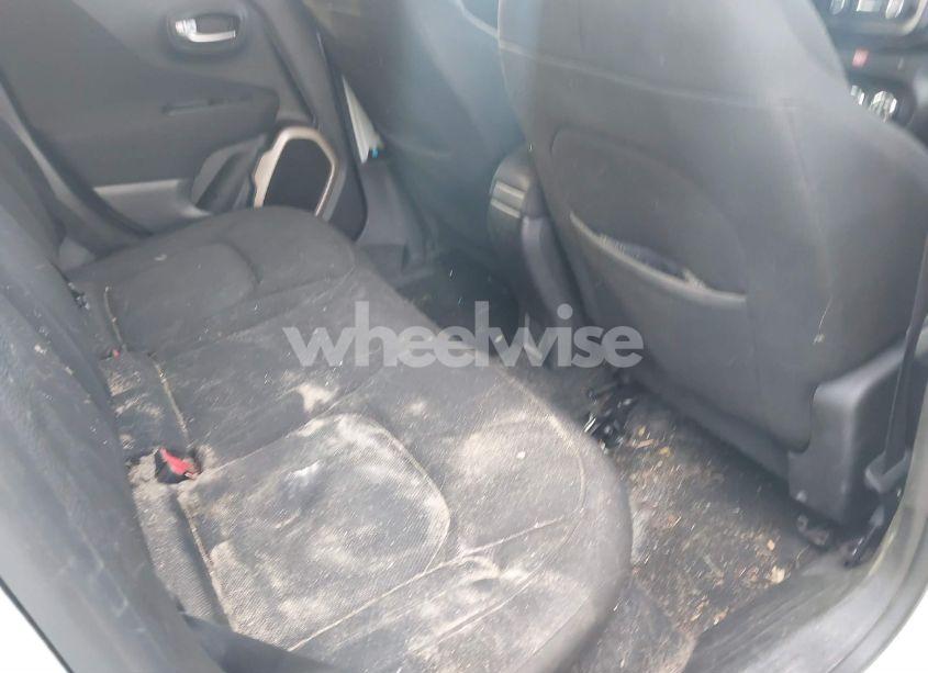 Photo 8 of 2017 Jeep Renegade LATITUDE 4X4 (VIN ZACCJBBB1HPG58842)