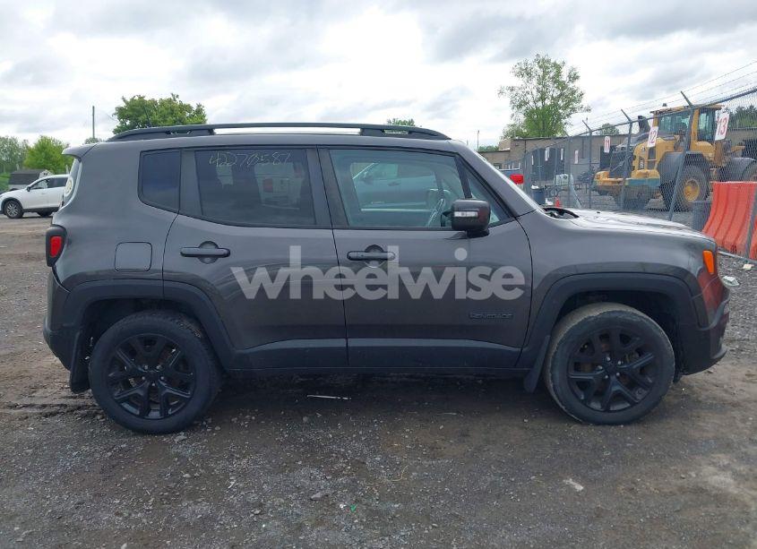 Photo 13 of 2018 Jeep Renegade ALTITUDE 4X4 (VIN ZACCJBBB1JPJ52673)
