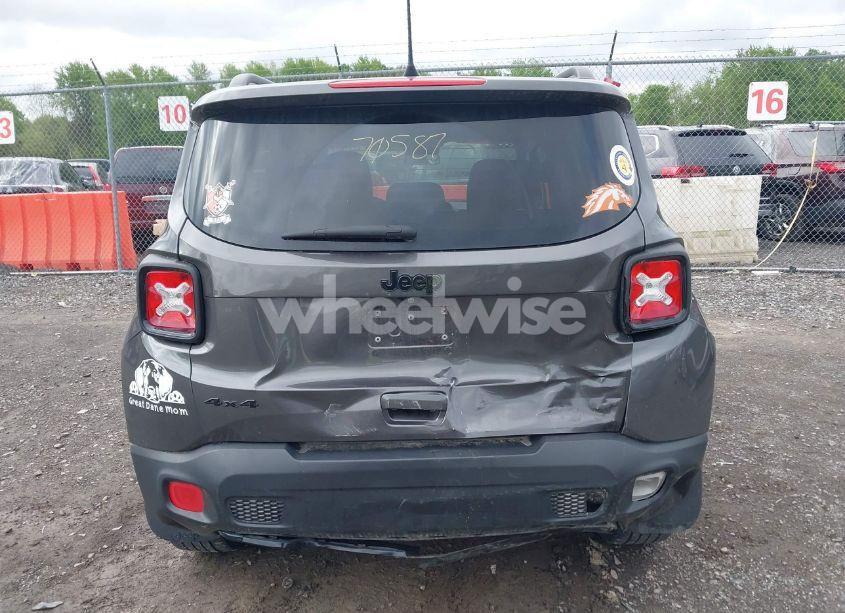 Photo 16 of 2018 Jeep Renegade ALTITUDE 4X4 (VIN ZACCJBBB1JPJ52673)