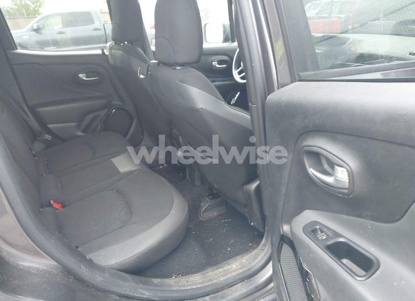 Photo 8 of 2018 Jeep Renegade ALTITUDE 4X4 (VIN ZACCJBBB1JPJ52673)