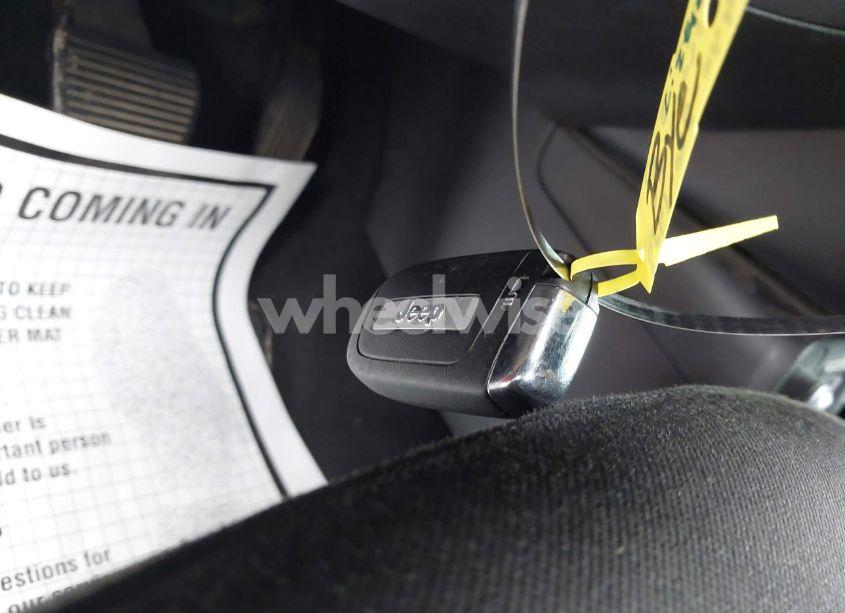 Photo 11 of 2017 Jeep Renegade LATITUDE 4X4 (VIN ZACCJBBB2HPF86999)