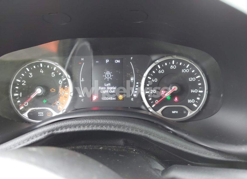 Photo 7 of 2017 Jeep Renegade LATITUDE 4X4 (VIN ZACCJBBB2HPF86999)