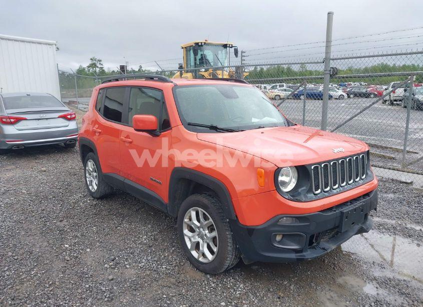 2017 Jeep Renegade LATITUDE 4X4 (VIN ZACCJBBB2HPG32122) main photo