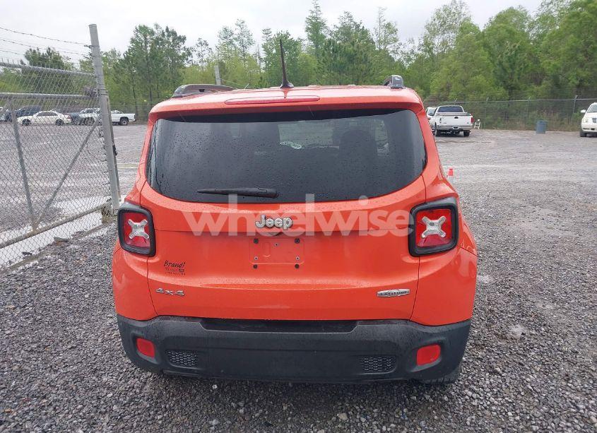Photo 16 of 2017 Jeep Renegade LATITUDE 4X4 (VIN ZACCJBBB2HPG32122)