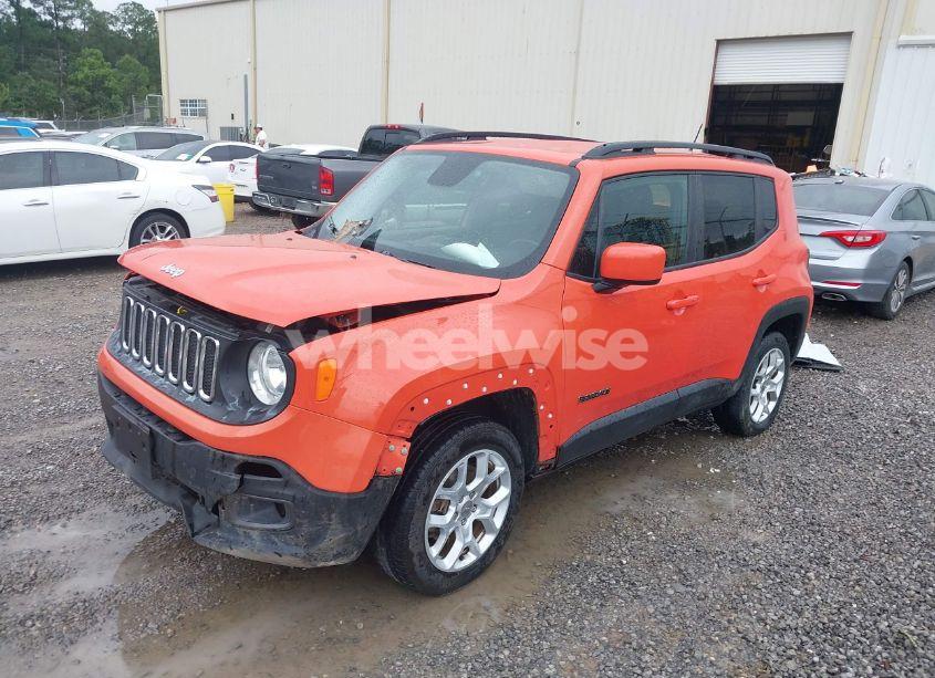 Photo 2 of 2017 Jeep Renegade LATITUDE 4X4 (VIN ZACCJBBB2HPG32122)