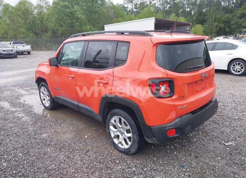 Photo 3 of 2017 Jeep Renegade LATITUDE 4X4 (VIN ZACCJBBB2HPG32122)
