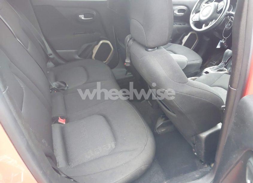 Photo 8 of 2017 Jeep Renegade LATITUDE 4X4 (VIN ZACCJBBB2HPG32122)