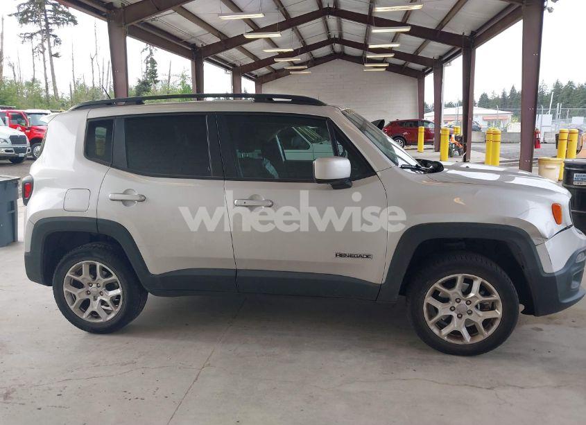 Photo 13 of 2017 Jeep Renegade LATITUDE 4X4 (VIN ZACCJBBB2HPG35957)