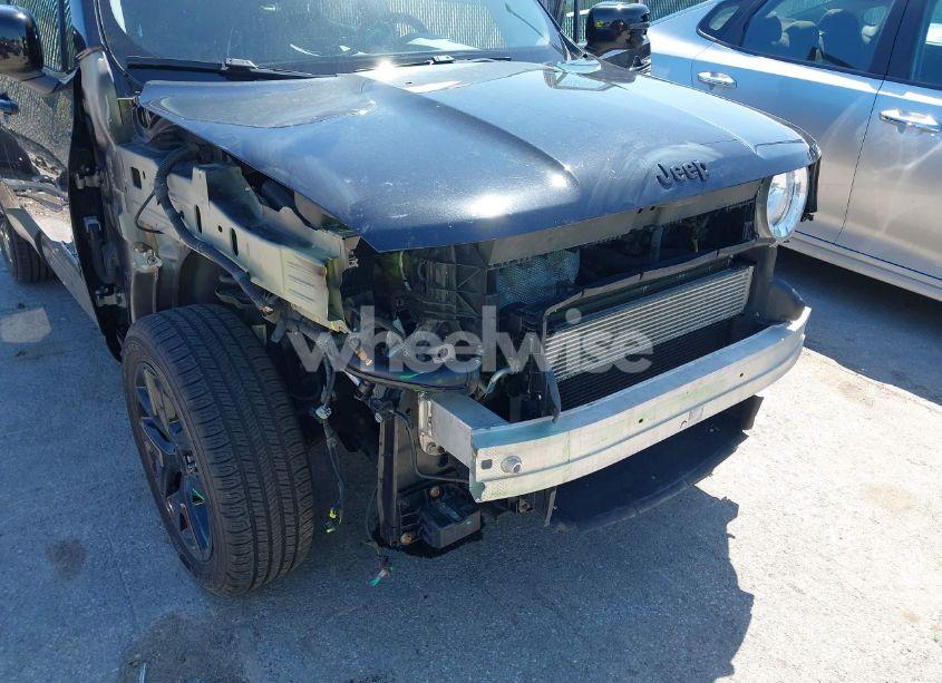 Photo 6 of 2017 Jeep Renegade ALTITUDE 4X4 (VIN ZACCJBBB3HPE59808)