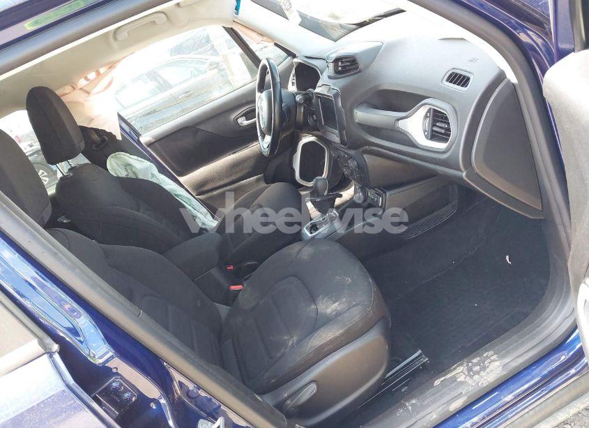 Photo 5 of 2018 Jeep Renegade LATITUDE 4X4 (VIN ZACCJBBB3JPJ08965)