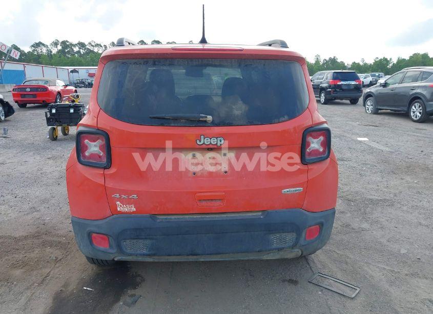 Photo 16 of 2018 Jeep Renegade LATITUDE 4X4 (VIN ZACCJBBB5JPH50381)