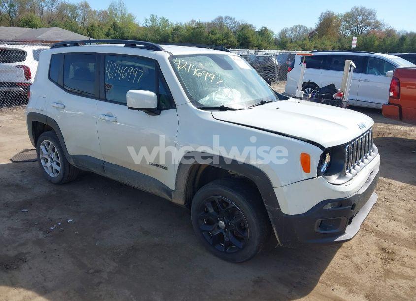 2017 Jeep Renegade LATITUDE 4X4 (VIN ZACCJBBB6HPE84704) main photo