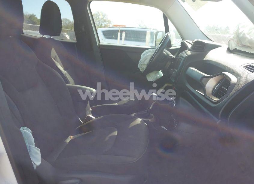 Photo 5 of 2017 Jeep Renegade LATITUDE 4X4 (VIN ZACCJBBB6HPE84704)