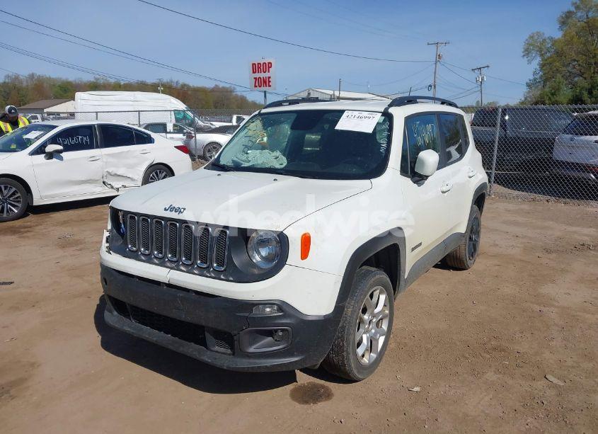 Photo 6 of 2017 Jeep Renegade LATITUDE 4X4 (VIN ZACCJBBB6HPE84704)