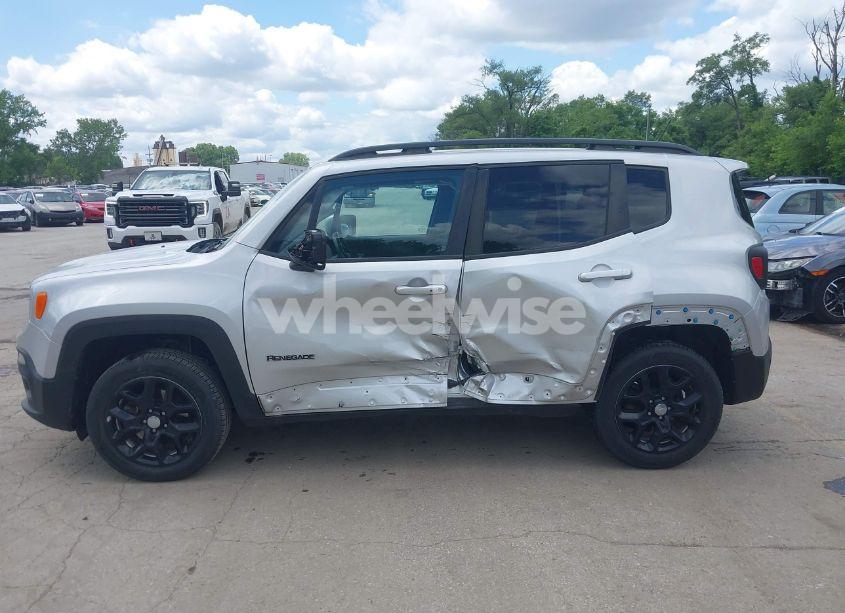 Photo 15 of 2017 Jeep Renegade LATITUDE 4X4 (VIN ZACCJBBB6HPF68571)