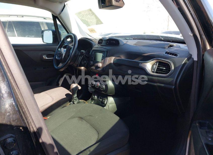 Photo 5 of 2017 Jeep Renegade LATITUDE 4X4 (VIN ZACCJBBB6HPG55080)