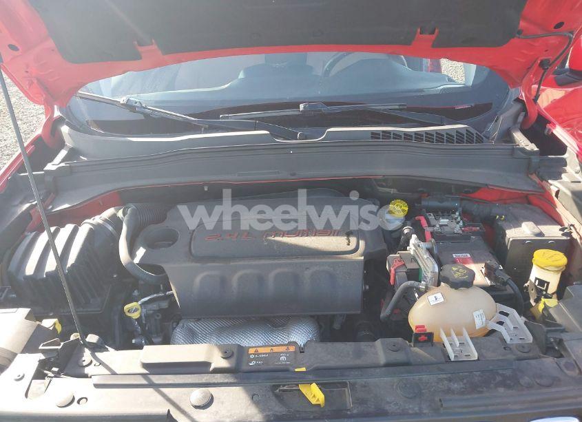 Photo 10 of 2018 Jeep Renegade LATITUDE 4X4 (VIN ZACCJBBB6JPH80554)