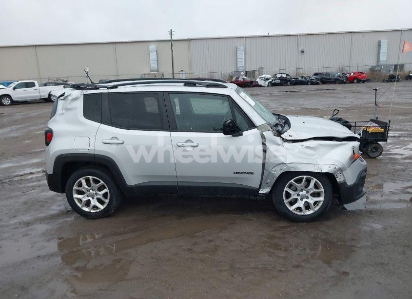 Photo 13 of 2017 Jeep Renegade LATITUDE 4X4 (VIN ZACCJBBB7HPF23042)