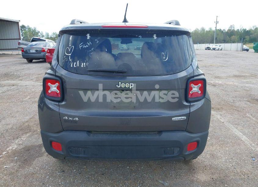 Photo 16 of 2017 Jeep Renegade LATITUDE 4X4 (VIN ZACCJBBB7HPG31581)