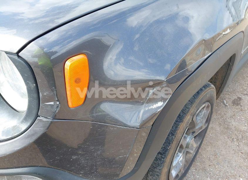 Photo 17 of 2017 Jeep Renegade LATITUDE 4X4 (VIN ZACCJBBB7HPG31581)