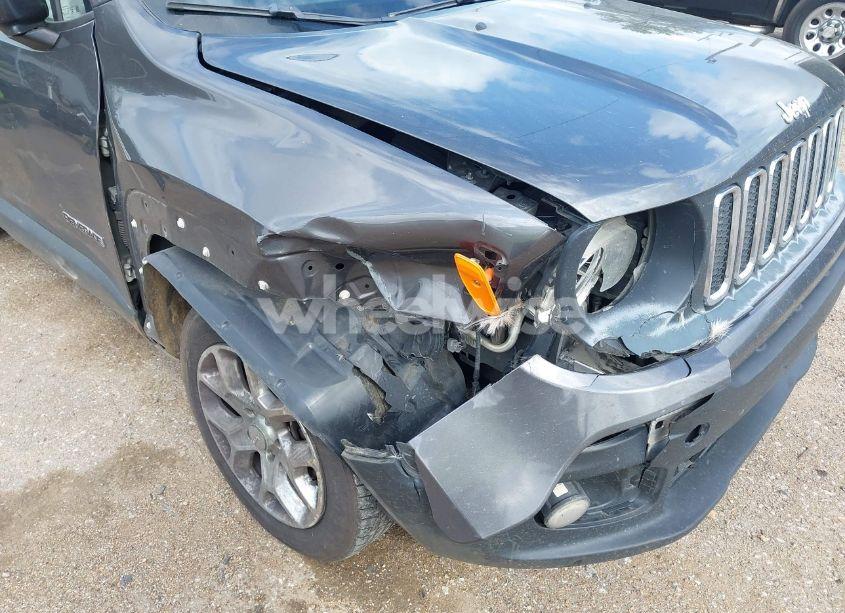 Photo 6 of 2017 Jeep Renegade LATITUDE 4X4 (VIN ZACCJBBB7HPG31581)