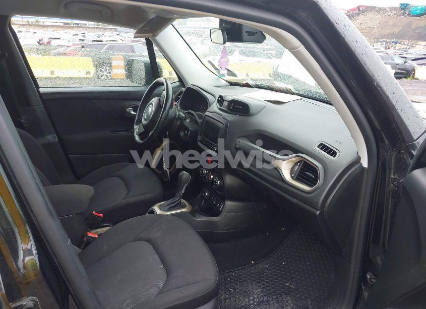 Photo 5 of 2017 Jeep Renegade LATITUDE 4X4 (VIN ZACCJBBB8HPF51772)