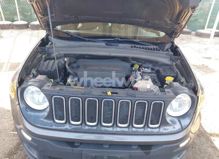 Photo 10 of 2017 Jeep Renegade LATITUDE 4X4 (VIN ZACCJBBB8HPF61752)